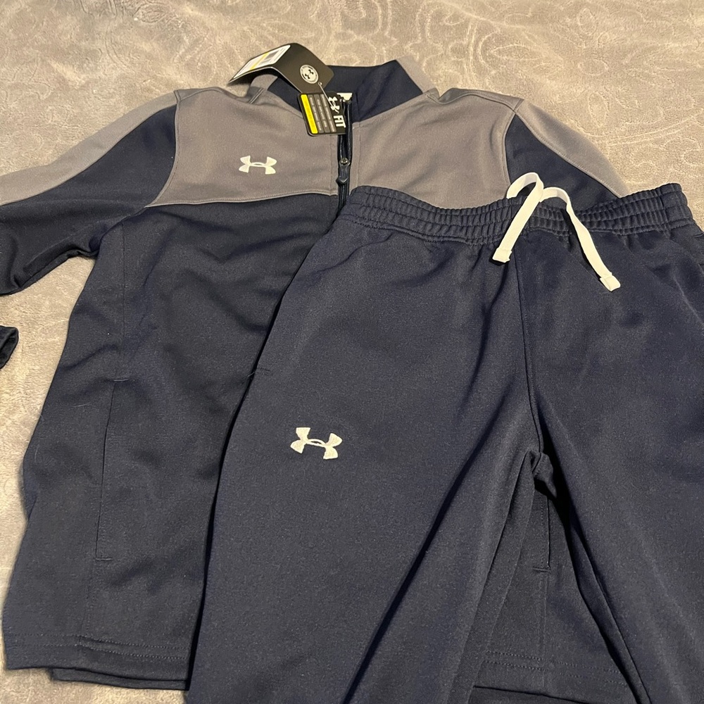Under Armour Dark Blue Athletic Wear